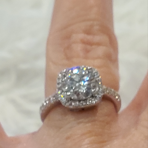 Moissanite 2 Carat Round cut Solitare Halo Ring - Picture 8 of 13